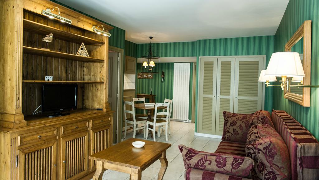Le Clos De Marie Font-Romeu-Odeillo-Via Bagian luar foto